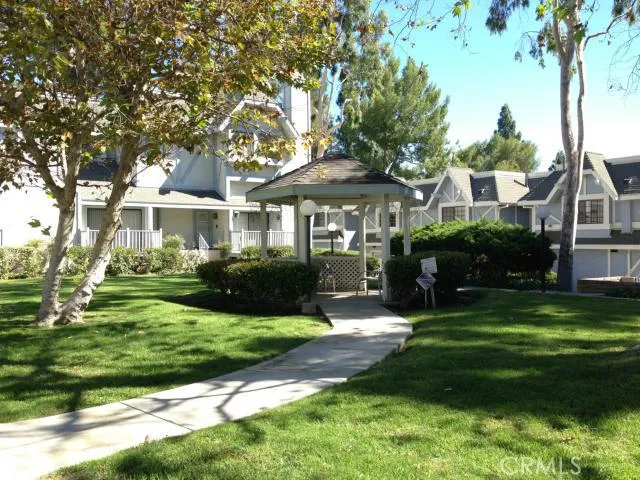 18432 Lemarsh Street 57, Northridge, California 91325