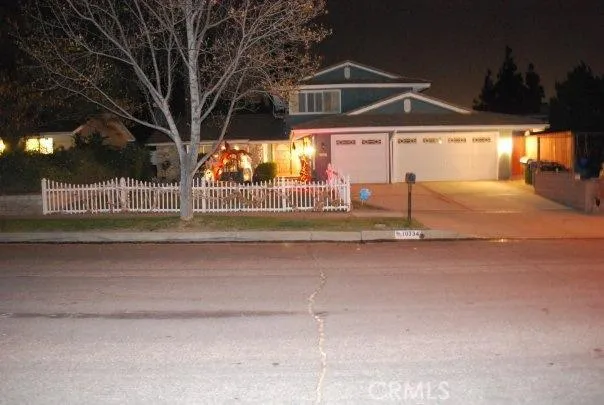 10734-19844 Springfield Avenue, Northridge, California 91326