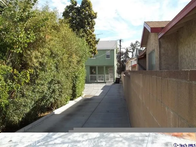 1014 Linden Avenue, Glendale, California 91201