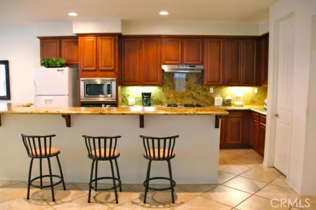 543 Silverhawk Drive, Corona, California 92879