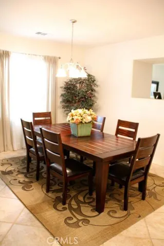 543 Silverhawk Drive, Corona, California 92879