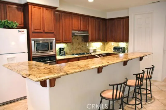 543 Silverhawk Drive, Corona, California 92879