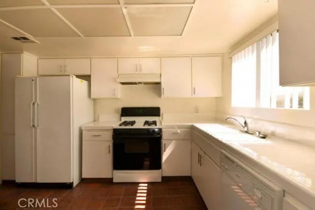 225 N Rose Street 311, Burbank, California 91505