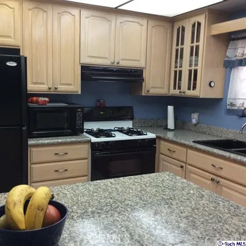 525 E Verdugo Avenue A, Burbank, California 91501