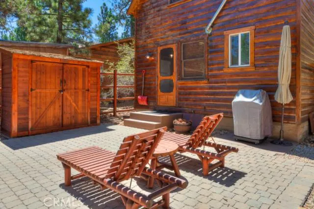 297 Pine Lane, Sugarloaf, California 92386