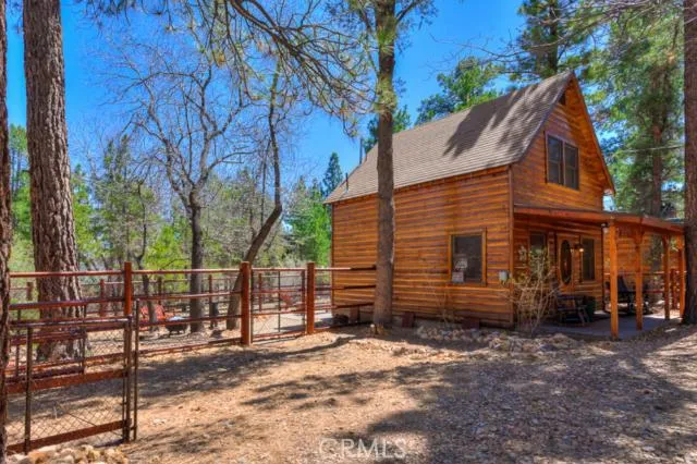 297 Pine Lane, Sugarloaf, California 92386