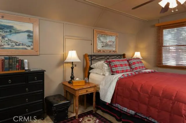 297 Pine Lane, Sugarloaf, California 92386