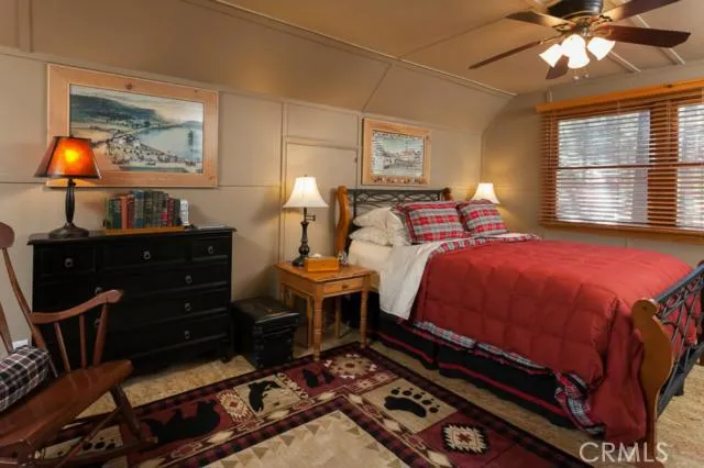 297 Pine Lane, Sugarloaf, California 92386