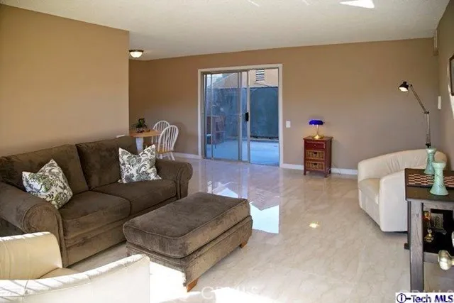 250 W Spazier Avenue 104, Burbank, California 91502