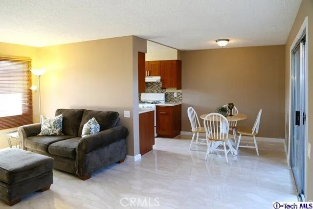 250 W Spazier Avenue 104, Burbank, California 91502
