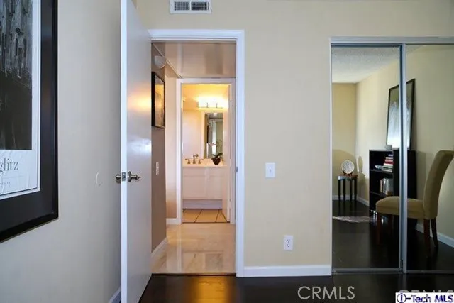 250 W Spazier Avenue 104, Burbank, California 91502