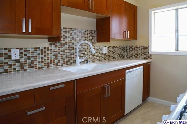 250 W Spazier Avenue 104, Burbank, California 91502