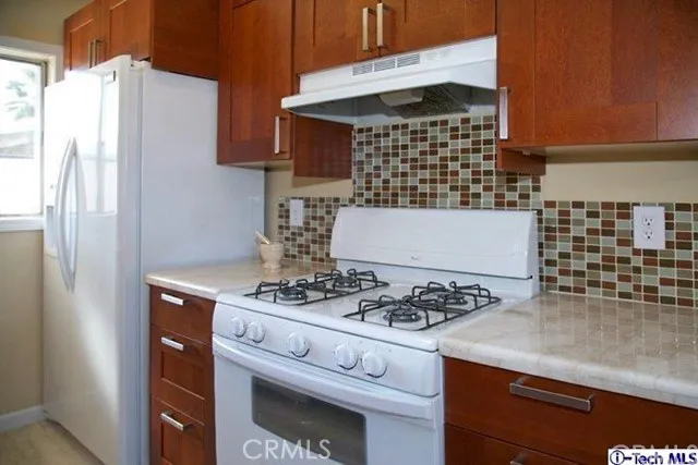 250 W Spazier Avenue 104, Burbank, California 91502