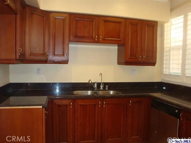 531 N Louise St Street 204, Glendale, California 91206