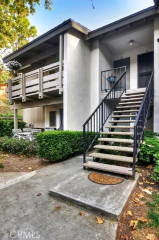 Private, end unit with sun on 3 sides!