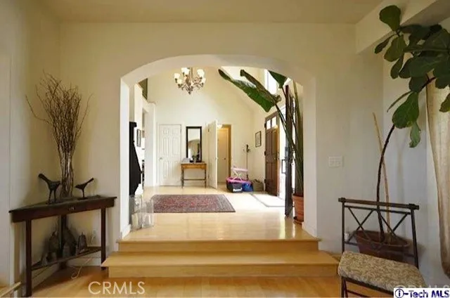 9460 Wayside Drive, Sunland, California 91040