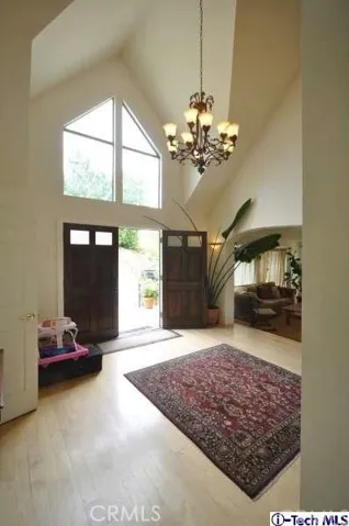 9460 Wayside Drive, Sunland, California 91040