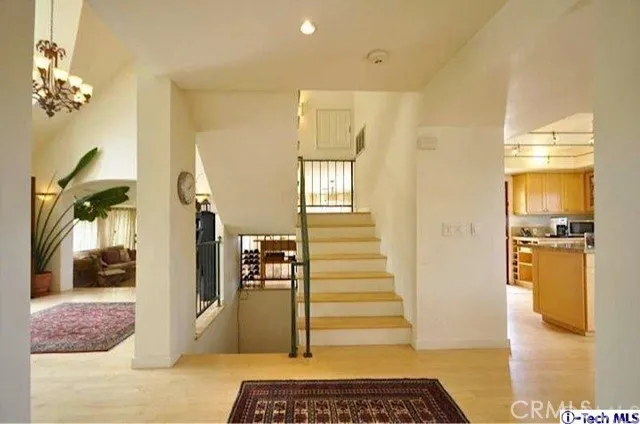 9460 Wayside Drive, Sunland, California 91040