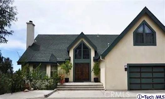 9460 Wayside Drive, Sunland, California 91040