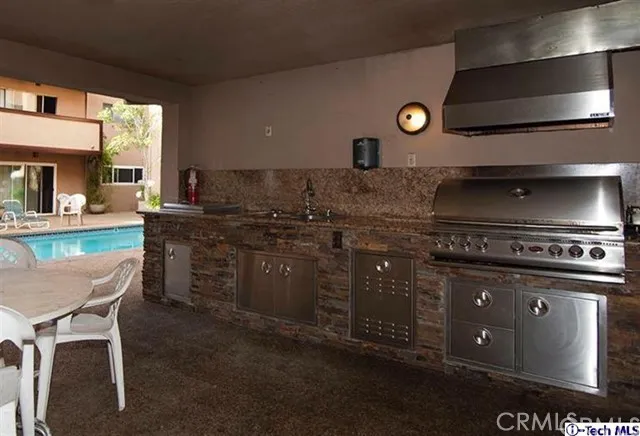 310 N Jackson Street 205, Glendale, California 91206