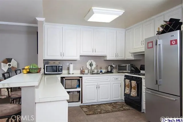 310 N Jackson Street 205, Glendale, California 91206