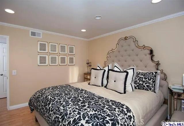310 N Jackson Street 205, Glendale, California 91206