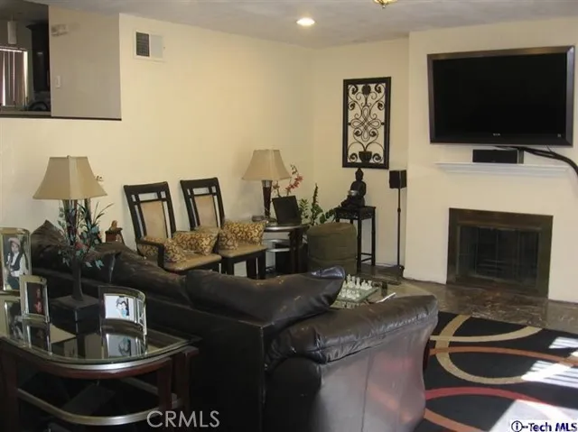 1504 Dixon Street E, Glendale, California 91205