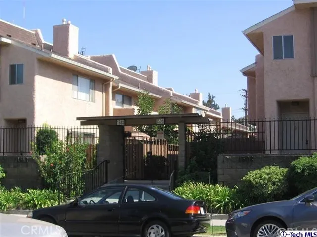 1504 Dixon Street E, Glendale, California 91205