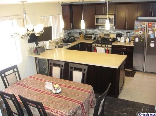 1504 Dixon Street E, Glendale, California 91205