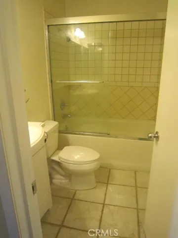 1775 Freeman Avenue 203, Long Beach, California 90804