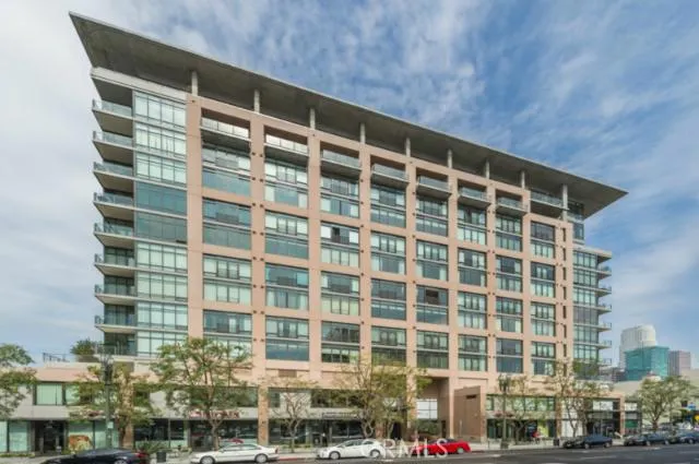 1111 S Grand Avenue 607, Los Angeles, California 90015
