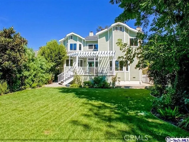 2222 Waltonia Drive, Montrose, California 91020