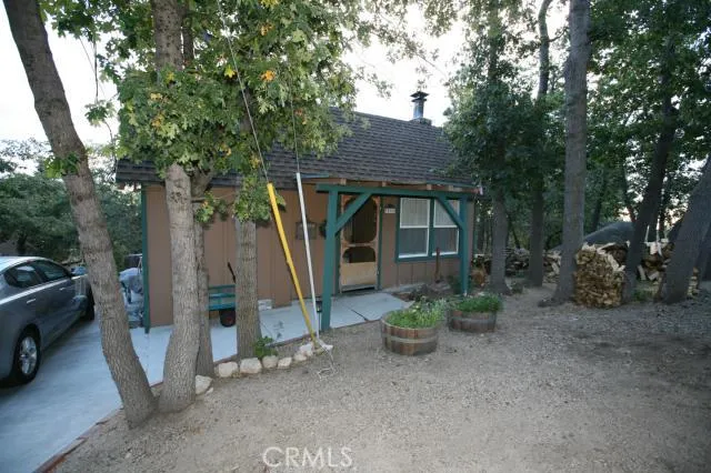 32950 Canyon Drive, Green Valley Lake, California 92341