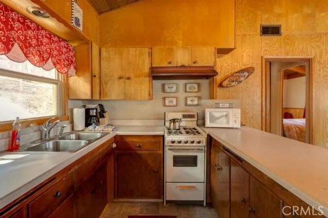 1130 Club View Drive, Big Bear, California 92315