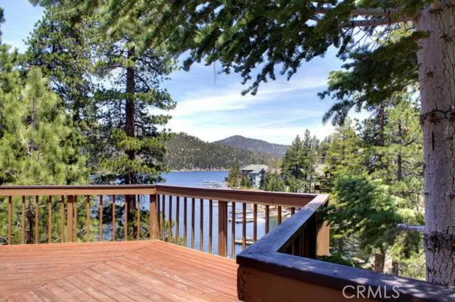 579 Cove Drive, Big Bear, California 92315
