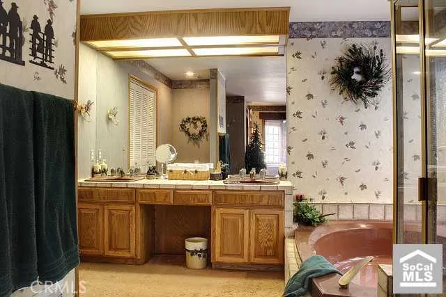 39902 Lakeview Drive, Big Bear, California 92315