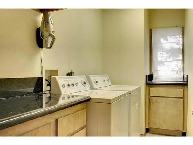 42665 Peregrine Avenue, Big Bear, California 92315