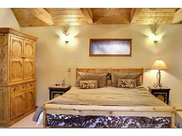 42665 Peregrine Avenue, Big Bear, California 92315