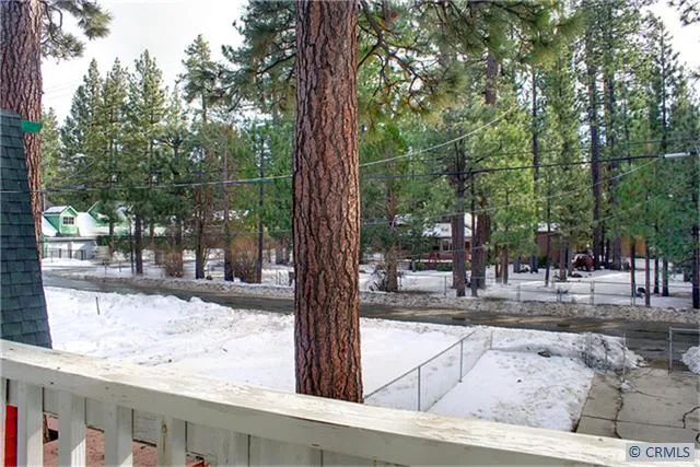 909 Sugarloaf Boulevard, Big Bear, California 92314