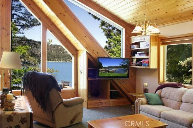 104 Round Drive, Big Bear, California 92315