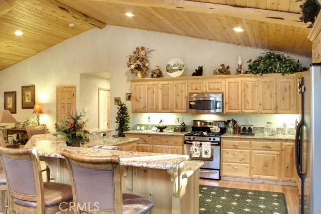 1004 Heritage Trail, Big Bear, California 92314