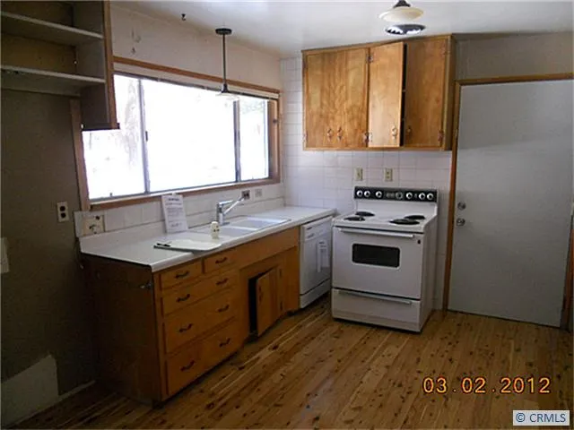 33459 Wild Cherry Drive, Green Valley Lake, California 92341