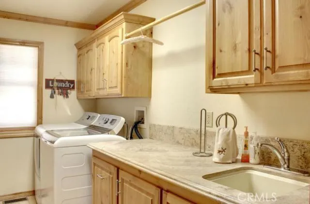 367 Crater Lake Road, Big Bear, California 92315