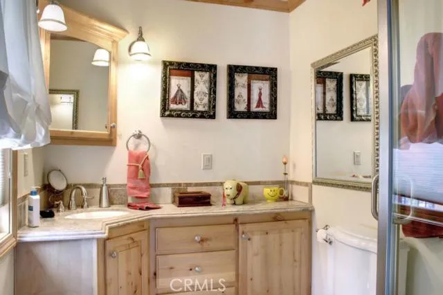 367 Crater Lake Road, Big Bear, California 92315