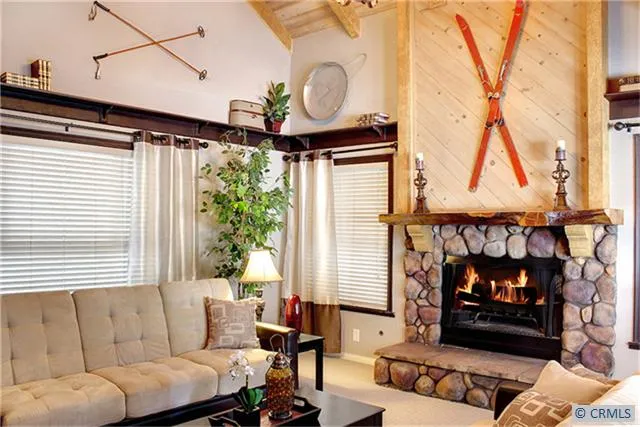 43526 Ridgecrest Drive, Big Bear, California 92315