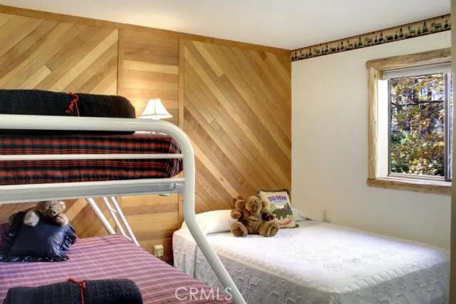 43595 Wolf Road, Big Bear, California 92315