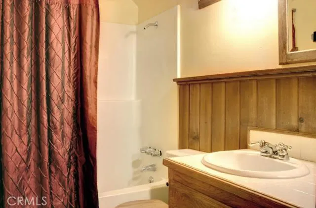 1104 Cougar Road, Big Bear, California 92314