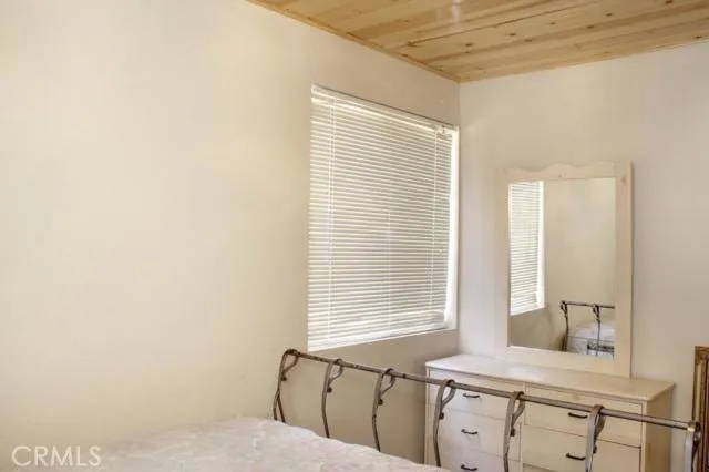201 W Sherwood Boulevard, Big Bear, California 92314
