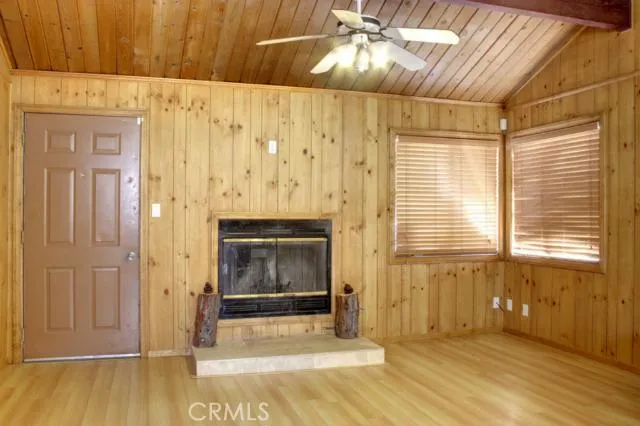 201 W Sherwood Boulevard, Big Bear, California 92314