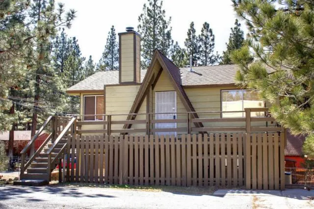 201 W Sherwood Boulevard, Big Bear, California 92314